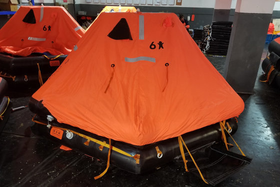 6 Persons Throw-Over Board Inflatable Life Raft
