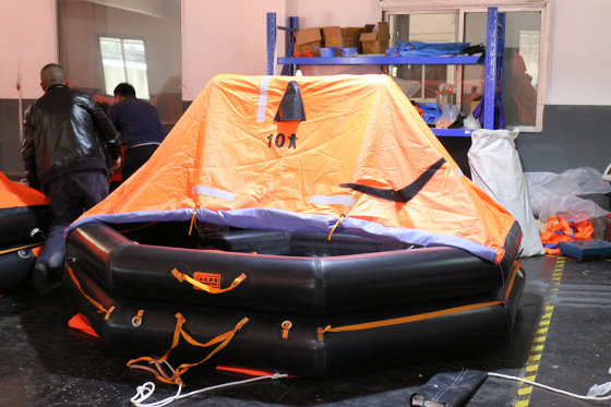 10 Persons Throw-Over Board Inflatable Life Raft